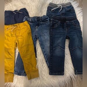 2T pants bundle of 6 and sweatshirt 2/$10